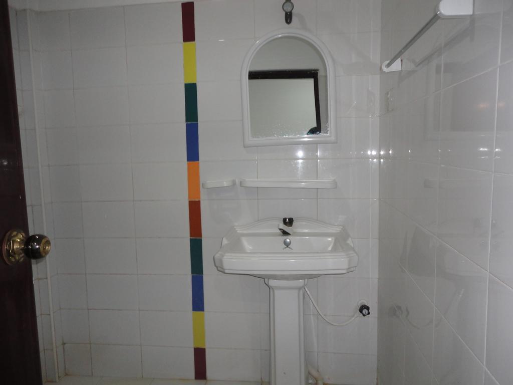 Yoho Hotel Arugambay Beach Inn Arugam Kudah Rom bilde