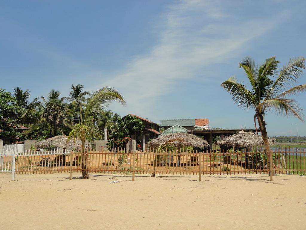 Yoho Hotel Arugambay Beach Inn Arugam Kudah Eksteriør bilde