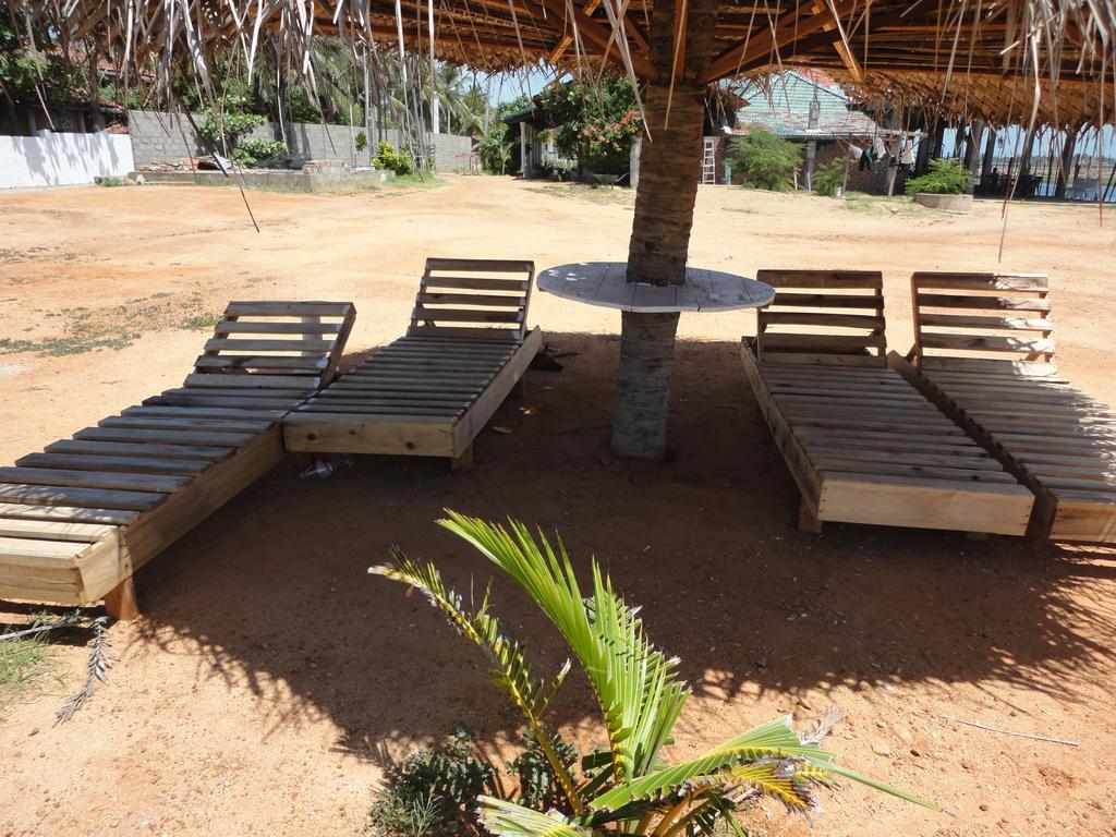 Yoho Hotel Arugambay Beach Inn Arugam Kudah Eksteriør bilde