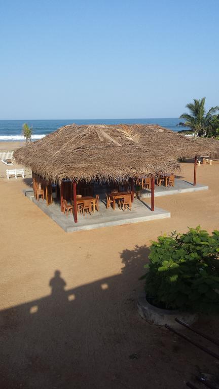 Yoho Hotel Arugambay Beach Inn Arugam Kudah Eksteriør bilde