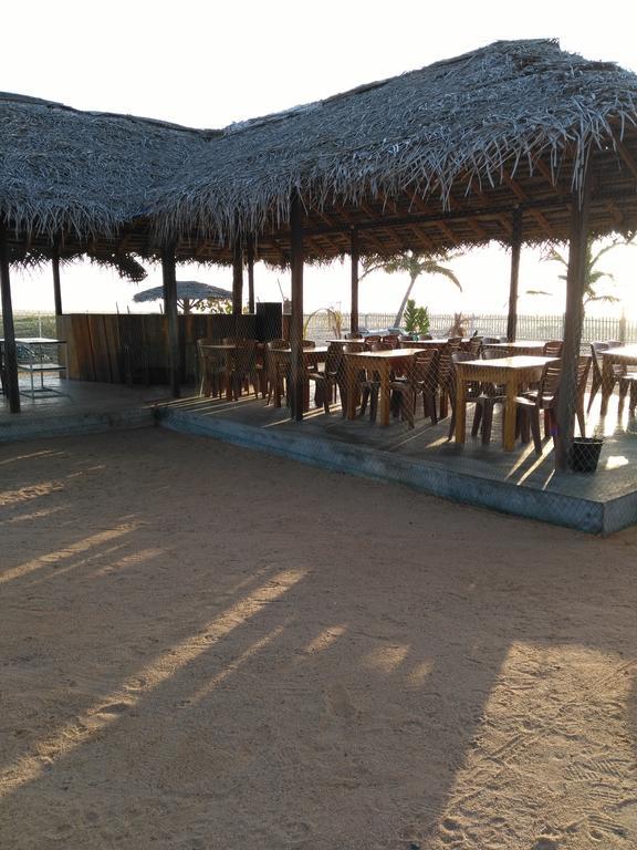 Yoho Hotel Arugambay Beach Inn Arugam Kudah Eksteriør bilde